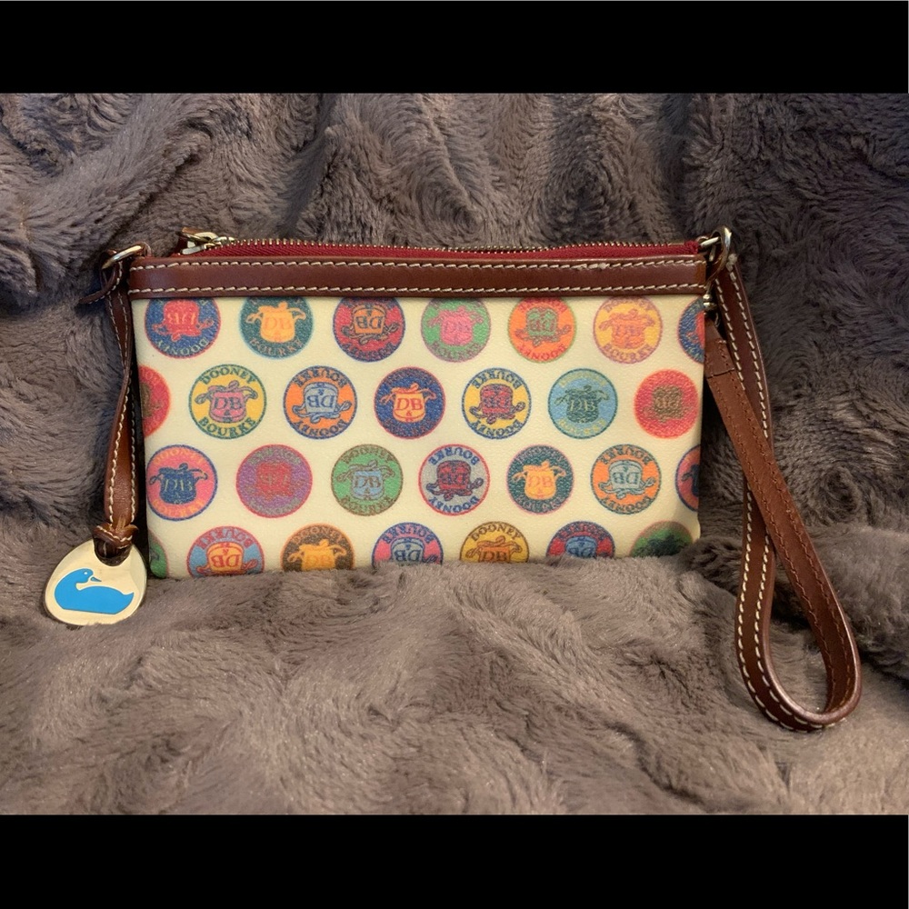🔥🔥AUTHENTIC DOONEY & BOURKE WRISTLET 🔥🔥